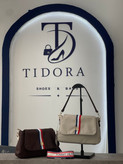 کیف دوشی زنانه مدل Tommy Hilfiger